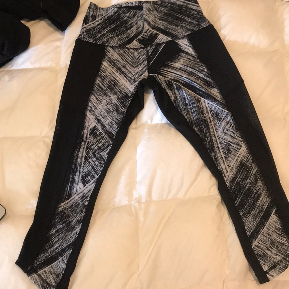 Lululemon Cropped Leggings